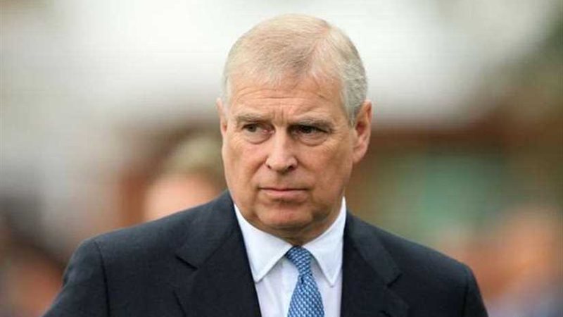 الأمير أندرو يطلب