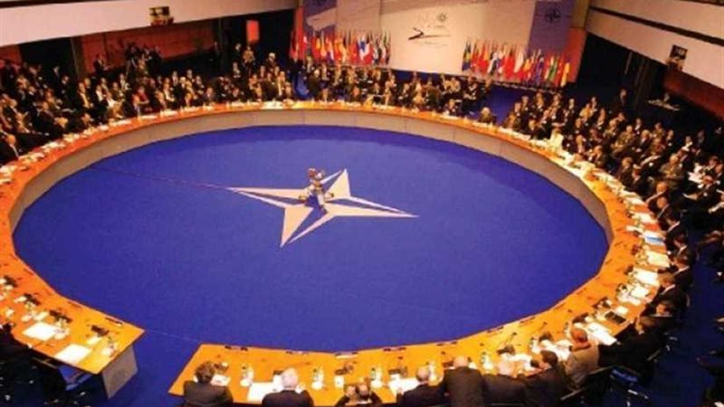 الناتو يعلن الفضاء