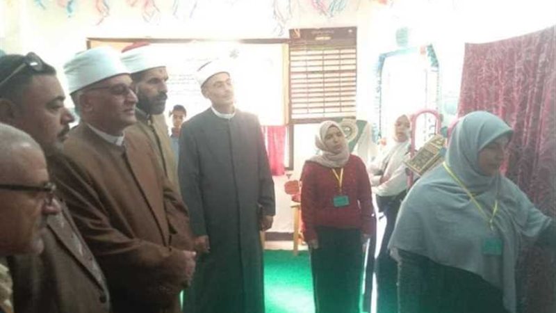 افتتاح المعرض الأول