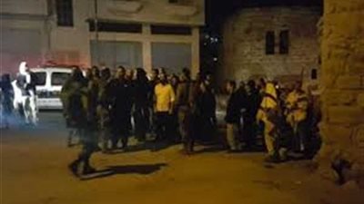 إصابة مواطن فلسطيني في اعتداء المستوطنين شرق مدينة الخليل