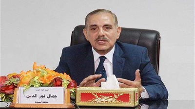 محافظ أسيوط يهنئ الشعب المصري بفوز المنتخب الأوليمبي ببطولة الأمم الإفريقية تحت 23 عامًا