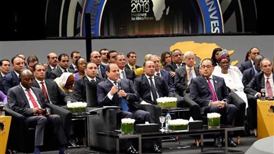 الرئيس السيسي: مصر وإفريقيا قادمتان بالعمل والإخلاص