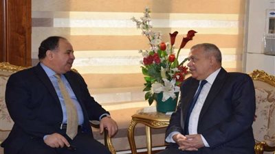 رئيس النيابة الإدارية يستقبل وزير المالية