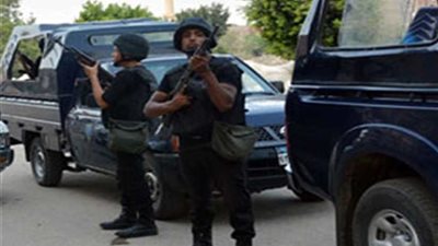 ضبط اثنين من العناصر الإجرامية لحيازتهما كمية من مخدري الحشيش والهيروين