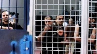 الأسرى الفلسطينيون بسجن 