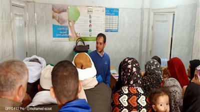 صحة الشرقية: توقيع الكشف الطبي على ٨٠٧ حالات بالقافلة العلاجية بقرية الهوابر