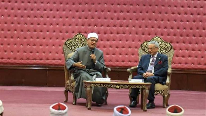 اللقاء الحواري الأول