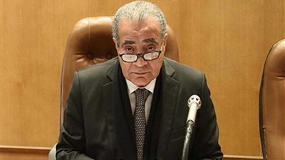 وزير التموين يوجه بتطوير الشركات التابعة للقابضة للصناعات الغذائية