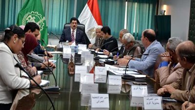 محافظ القليوبية يناقش المشروعات المقترح تنفيذها بتمويل الوكالة الألمانية GIZ