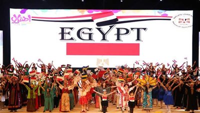 وزير الشباب والرياضة يشهد ختام المهرجان العالمي للطفولة (صور)