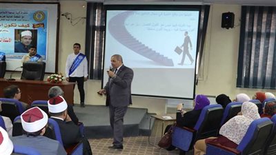 رئيس جامعة الأزهر يحاضر حول 