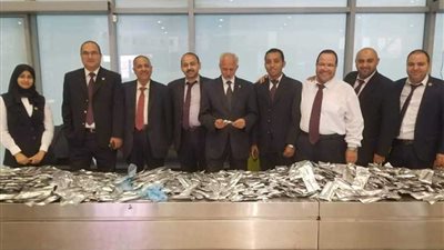جمارك مطار القاهرة تحبط محاولة تهريب أدوية بيطرية