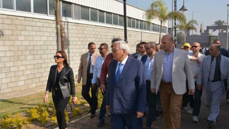 وزيرة الاستثمار ومحافظ