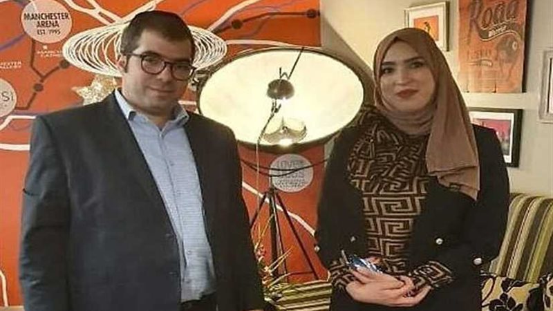 يهودي يشكر مسلمة