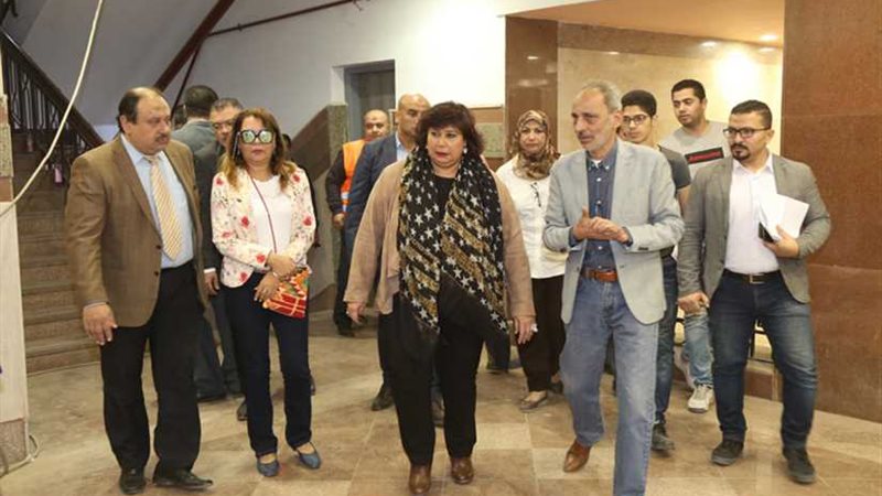 وزيرة الثقافة تتابع