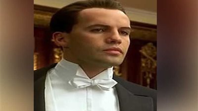 بطل تيتانيك يظهر مع ليلى علوي.. لن تتعرف عليه