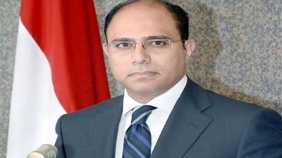 السفير أحمد أبوزيد يحاضر جامعة كارلتون حول تحديات الأمن المائي المصري