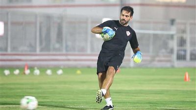 تدريبات قوية لحراس الزمالك تحت قيادة 