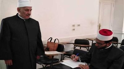 خشبة يتابع الاختبارات التحريرية بالمدارس القرآنية بالإسكندرية