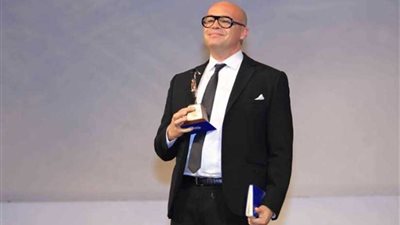 بالصور.. رد كاربت و تكريم بيلى زين بمهرجان القاهرة السينمائي