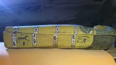 عاجل.. الآثار: الكشف عن 3 توابيت خشبية من الأسرة الـ18 بالقرنة