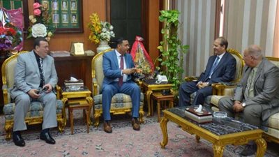 مدير أمن الدقهلية يهنئ المحافظ الجدبد