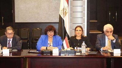 وزيرة الثقافة توقع مذكرة تفاهم مع نظيرها بطجاكستان للتعاون الفكري والفني