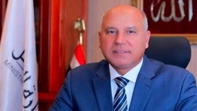 وزير النقل يبحث سبل التعاون مع وفود شركات تابعة لجمعية الصناعات البحرية البريطانية