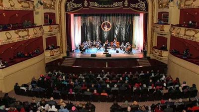 فرقة أوبرا الإسكندرية في حفل فني على مسرح سيد درويش