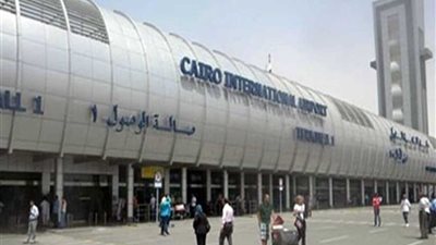 جمارك مطار القاهرة تحبط محاولة تهريب أدوية بقيمة 600 ألف جنيه