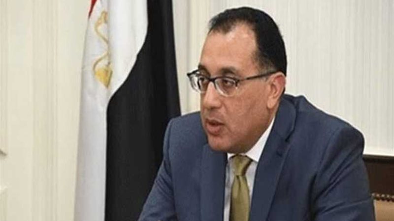 رئيس الوزراء يشهد