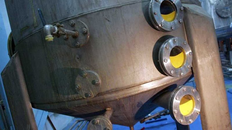 فرنسا تهدد إيران