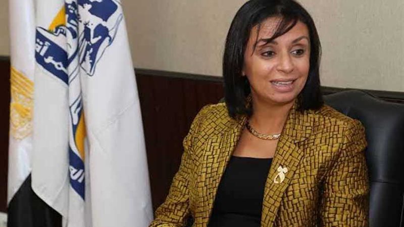 قومي المرأة يشيد