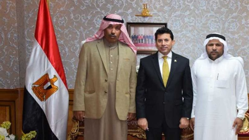 وزير الشباب والرياضة