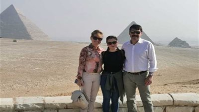 الرئيس المجري يانوش أدير يبدأ زيارة سياحية خاصة الى مدينة الأقصر