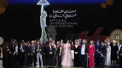 بالصور.. الفائزون بجوائز مهرجان القاهرة السينمائي الدولي