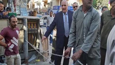 غلق بوابة السوق السياحي بالأقصر أمام قائدي الدراجات البخارية حفاظاً على المواطنين