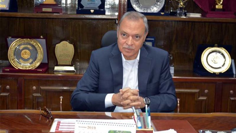 في أول حضور لمحافظ