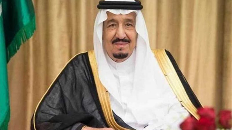 العاهل السعودي يعزي