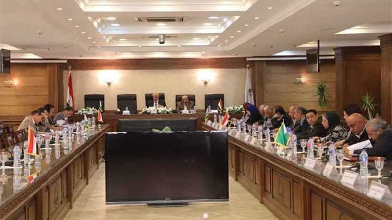 محافظ الجيزة يلتقي