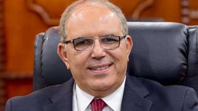 عميد طب بني سويف: التأمين الصحي الشامل يجعل طبيبًا ومستشفى تحت أمر المواطن على مدار الساعة