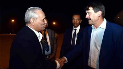 رئيس جمهورية المجر يغادر الأقصر بعد ختام جولته السياحية