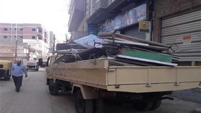 إزالة المطبات العشوائية ورفع 130 طن تراكمات قمامة في حملة بالبحيرة