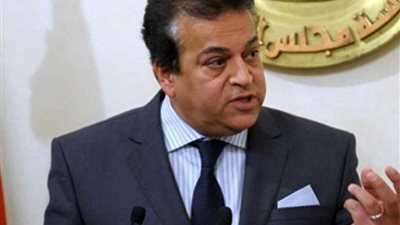 وزير التعليم العالي يصدر قرارًا بإغلاق كيان وهمي بالجيزة