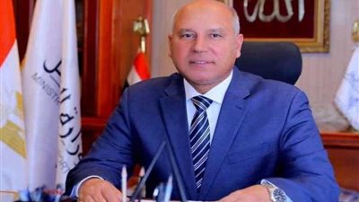 وزير النقل: وصول أول ١٠ جرارات من صفقة توريد وتصنيع ١١٠ جرارات سكة حديد وإعادة تأهيل ٨١ جرارًا من الأسطول الحالي