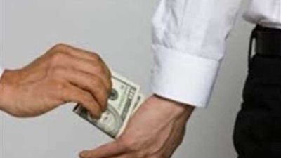 بتهمة الرشوة من مقاول.. «الرقابة الإدارية» تلقى القبض على مدير التنظيم وإدارة المشروعات بفارسكور