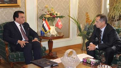 وزير التعليم العالي يستقبل السفير السويسري بالقاهرة