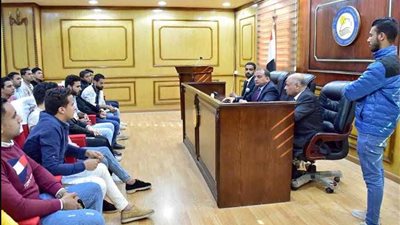 تخصيص سيارة لنقل طالبات المدينة الجامعية إلى محطة القطار ببني سويف