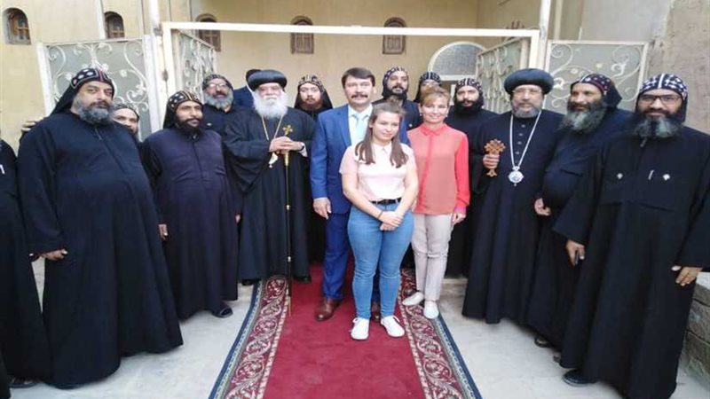 الرئيس المجري يزور