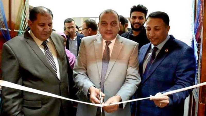 معرض خيري للملابس